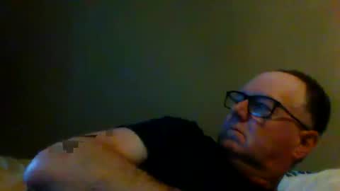 Snapshot of eve1luvsray chatting on 12.04.25 eve1luvsray online show from 12.04.25