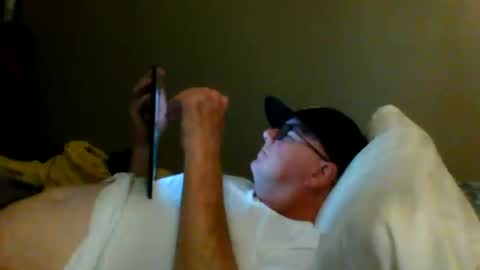 Snapshot of eve1luvsray chatting on 12.21.25 eve1luvsray online show from 12.21.25