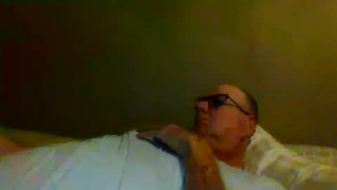 Snapshot of eve1luvsray chatting on 04.02.26 eve1luvsray online show from 04.02.26