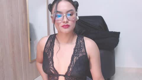 Snapshot of eve_rox18 chatting on 04.17.26 Eve Rox18 online show from 04.17.26