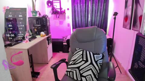 Evee online show from 02.07.25