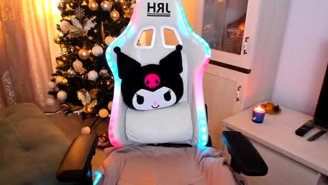 Snapshot of eveeevian chatting on 01.05.25 eveeevian online show from 01.05.25