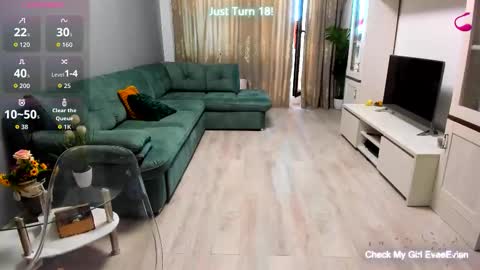 Snapshot of eveeevian chatting on 10.25.25 eveeevian online show from 10.25.25