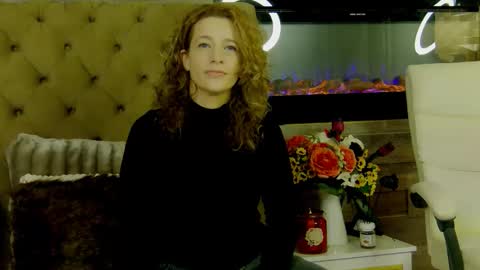 EveHamilton online show from 01.17.26