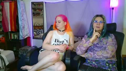 Snapshot of evelan123 chatting on 05.22.26 Chulal online show from 05.22.26