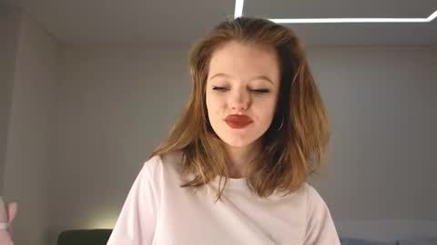 Eveleen online show from 11.15.25