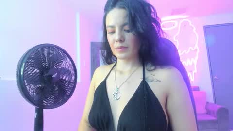 evelin__thompsson online show from 02.24.26