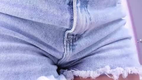 evelin__thompsson online show from 05.31.26