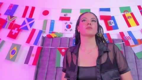 Snapshot of evelin__thompsson chatting on 06.24.26 evelin__thompsson online show from 06.24.26