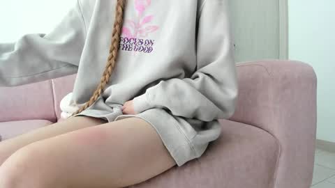 Snapshot of evelin_gh1 chatting on 04.25.26 Evelin online show from 04.25.26