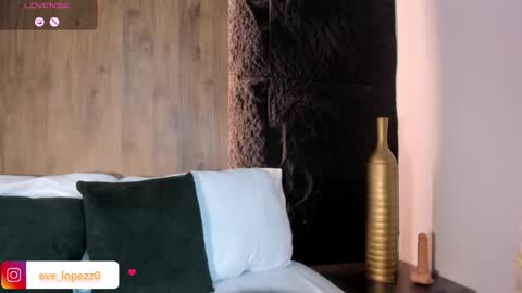 E V E L I N online show from 02.06.26