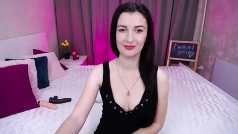 Evelin online show from 10.17.25