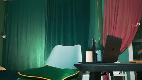Snapshot of evelingoddess chatting on 04.30.26 your Love online show from 04.30.26