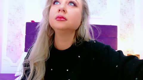 EvelinHill online show from 02.28.26