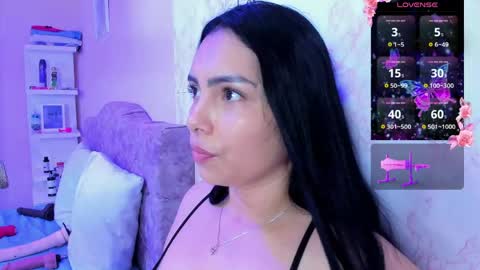 Snapshot of evelinn_belen chatting on 05.11.26 Evelinn belen online show from 05.11.26