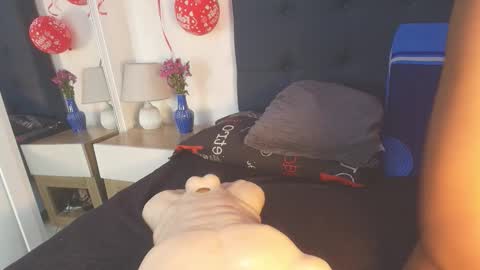 Snapshot of evelonga_707 chatting on 02.21.26 DAYANITA online show from 02.21.26