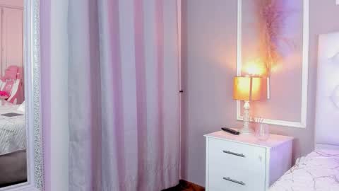 evelyn ebony online show from 12.12.24