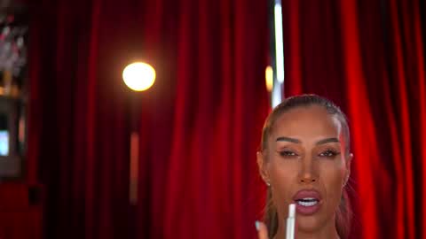 Evelyn online show from 09.08.25