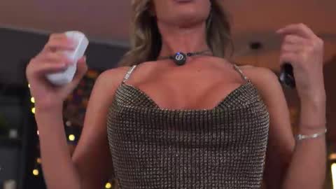 Evelyn online show from 03.09.26