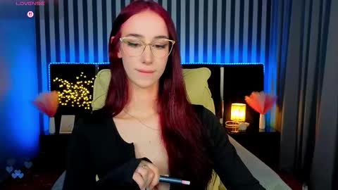 Snapshot of evelyn_rush1 chatting on 02.02.26 evelyn rush1 online show from 02.02.26