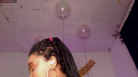 Evelyn Sandoval online show from 12.05.24