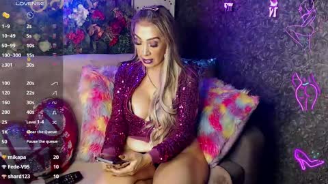 Snapshot of evelynagrey chatting on 01.30.25 EvelynaGrey online show from 01.30.25