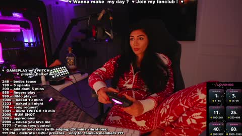 Evelyne online show from 12.21.24