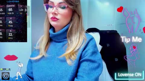 evelyne_rose online show from 10.28.25