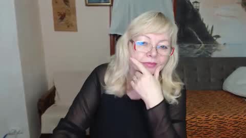 BarbaraBlondy online show from 11.22.25