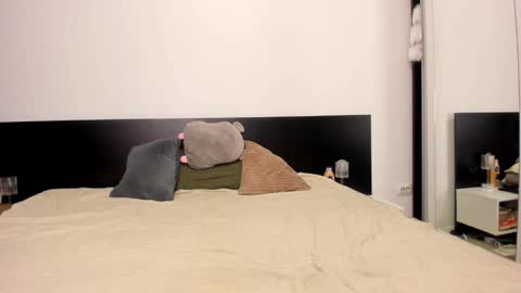 Evelyne online show from 03.02.26