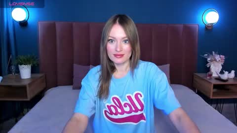 Evelyn online show from 11.23.25