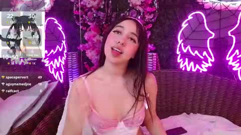 Snapshot of everly_grace chatting on 10.26.25 everly_grace online show from 10.26.25