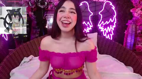 Snapshot of everly_grace chatting on 10.28.25 everly_grace online show from 10.28.25