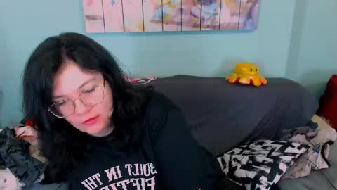 Everly online show from 04.22.26