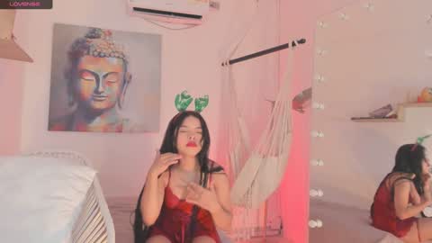 Snapshot of everyh chatting on 12.24.24 Sophia online show from 12.24.24