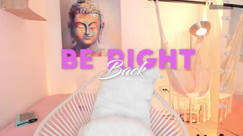 Snapshot of everyh chatting on 01.13.25 Sophia online show from 01.13.25