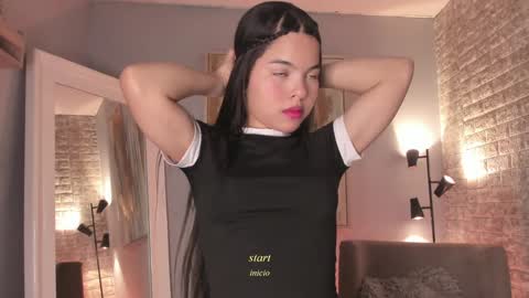 Snapshot of everyh chatting on 01.16.25 Sophia online show from 01.16.25