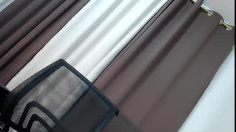 Snapshot of eves_candy chatting on 12.12.24 Chloe mae online show from 12.12.24