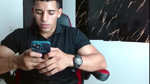 Snapshot of evessinn chatting on 07.20.26 luis online show from 07.20.26