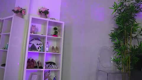 Snapshot of evewilder chatting on 03.02.26 evewilder online show from 03.02.26