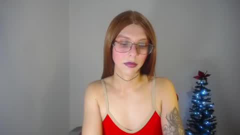 Snapshot of evi_kitty chatting on 01.06.25 Evi online show from 01.06.25