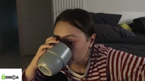 evi_woow online show from 03.19.26