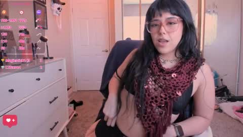 Evie Luna online show from 04.19.26