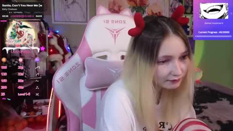 Evie online show from 12.24.24