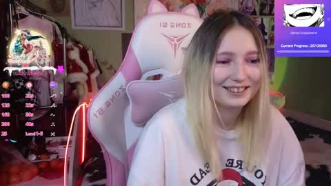 Evie online show from 12.24.24