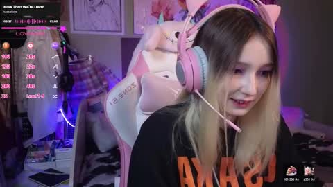 Evie online show from 02.04.25