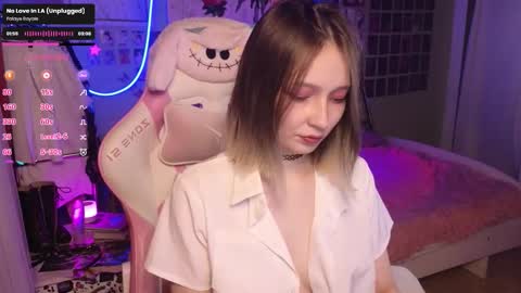 Evie online show from 10.17.25