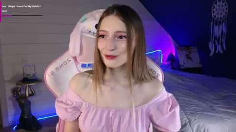 Snapshot of evie_rosen chatting on 06.29.26 Evie online show from 06.29.26