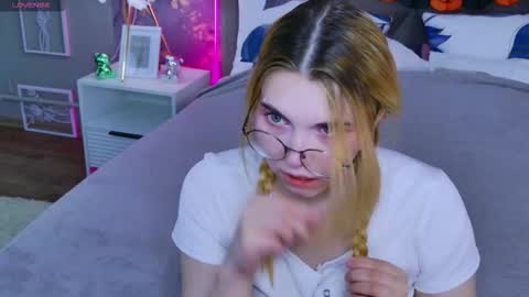 evie_val online show from 11.02.25