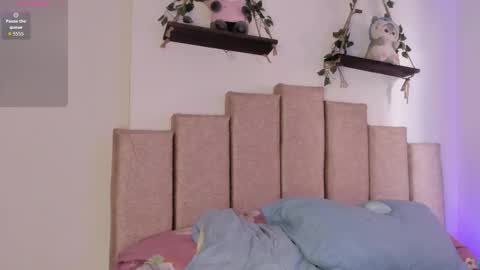 Ivi Alejandra  online show from 02.25.26